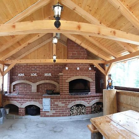 Bed and Breakfast Casuta Din Padure Dragus Exterior foto