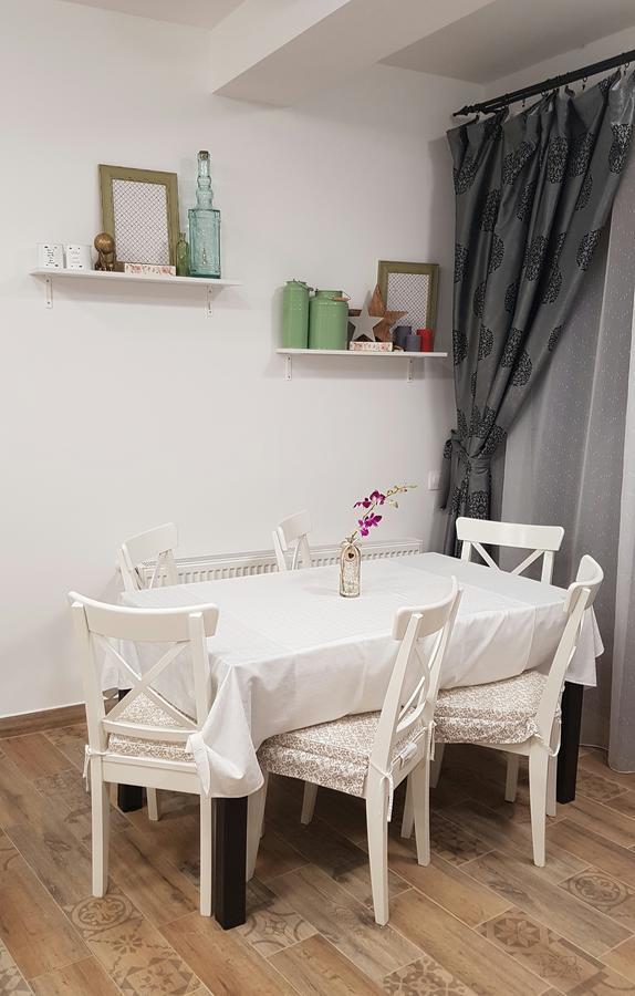 Bed and Breakfast Casuta Din Padure Dragus Exterior foto